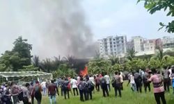 Bangladeş'te Savaş Uçağı Üniversite Kampüsüne Düştü