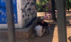 Çocuk Parkında 5 Bin Lira Alacağı Olduğu Kişiyi Bacağından Vurdu