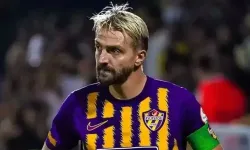 Caner Erkin Sakaryaspor'la Anlaştı