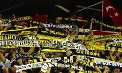 Fenerbahçeli Futbolcular 19.07 Dünya Fenerbahçeliler Günü’nü Kutladı