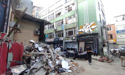 Beyoğlu'ndaki Patlamanın İzleri Gün Aydınlanınca Ortaya Çıktı