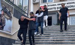 Fatih'te Kuyumcuya Sahte Ziynet Eşyası Verip Külçe Altın Alan Şüpheliler Yakalandı