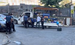 Sultangazi'de 3 Arkadaş Sokakta Silahlı Saldırıya Uğradı: 2 Kişi Yaralandı