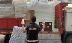 İzmir'de 5,8 Ton Taklit Etiketli Etil Alkol Ele Geçirildi