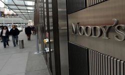 Moody's Türkiye'nin Kredi Notunu Yükseltti