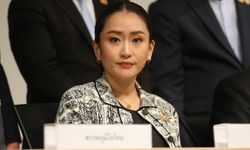 Tayland Başbakanı Shinawatra Görevden Uzaklaştırıldı
