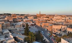 'Uzak Şehir’ Sevgisi, Midyat’ın Sıcağını Yendi
