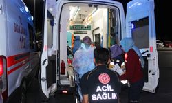Yüksek Sesle Müzik Dinleyenleri Uyardı; Göğsünden Bıçaklandı