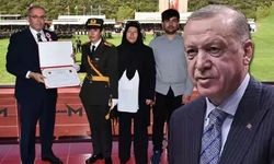 Cumhurbaşkanı Erdoğan, 15 Temmuz Şehidi Ömer Halisdemir'in Kızını Tebrik Etti