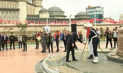 Taksim Meydanı'nda 30 Ağustos Zafer Bayramı Töreni