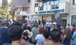 İzmir'de Konak Belediyesi Memurlarından İş Bırakma Eylemi