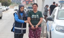 Kızına, Kendilerini Terk Eden Babasının Fotoğrafını Tabletin Ekranına Koyunca Saldırmış
