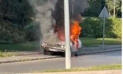 TBMM Önünde Otomobilini Yaktı, Gözaltına Alındı