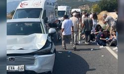 Yolun Karşısına Geçen Aileye Otomobil Çarptı: 1 Ölü, 3 Yaralı