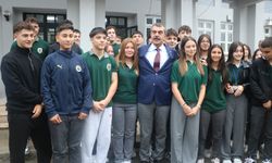 Bakan Tekin’den Okullara Sürpriz Ziyaret