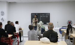 İranlıların Yoğun Olarak Geldiği Van'da Farsça Dil Kursu Açıldı
