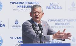 Özgür Özel: CHP'lilerin Seçtiği Seçilmiş İl Başkanı Özgür Çelik'tir