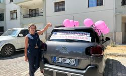 Kanseri Yenen Pelin Hemşire, Aracıyla Şehir Turu Atarak Kutlama Yaptı