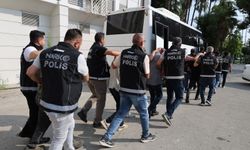 Mersin'de 3,5 Milyon Uyuşturucu Hap Ele Geçirilen Operasyonda 8 Şüpheli Adliyede