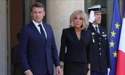 Macron Çiftine İlginç Dava: Kadın Olduğuna Dair Kanıt Sunacak