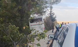 Otobüsle Çarpışan Otomobildeki Aynı Aileden 4 Kişi Öldü