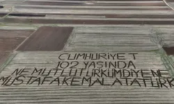 Cumhuriyet sevdasını pullukla tarlasına yazdı