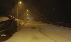Uludağ’ın Zirvesi Beyaza Büründü