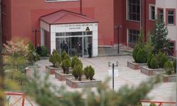 Gümüşhane Üniversitesi'nde kadın memur silahla rehin alındı, ikna edilmeye çalışılıyor