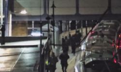 İngiltere'de trende bıçaklı saldırı: 10 yaralı