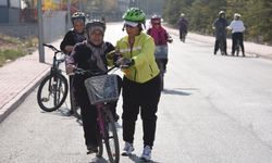 Konyalı kadınlar, bisiklet kullanmayı öğreniyor