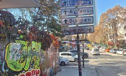 Tabelada fotoğraf çektirme sırasında bıçaklı kavga; 2 yaralı