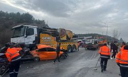 Ankara'da vinç, 13 araca çarptı; 5 yaralı