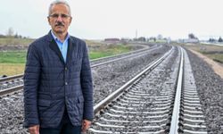 Bakan Uraloğlu: Suriye sınırındaki demir yolu hattını ayağa kaldırıyoruz