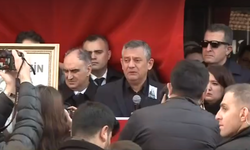 Özgür Özel, Gülşah Durbay'a veda ederken gözyaşlarını tutamadı