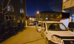 Arnavutköy'de silah zoruyla girdikleri evde 4 yaşındaki çocuk ile annesini darbederek, ziynet eşyalarını gasbettiler