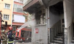 Esenler’de 5 yaşındaki çocuk çakmakla oynarken yangın çıktı