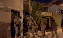 İzmir'de FETÖ operasyonu: 15 gözaltı