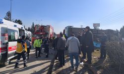 Kahramanmaraş'ta 3 aracın karıştığı kaza; 17 yaralı