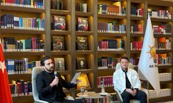 Mesut Özil, AK Parti'nin 'Kütüphane Sohbetleri'ne konuk oldu