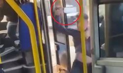 Otobüste tartıştıkları yolcuya satırla saldırdılar