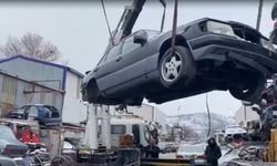 Ankara’da yurt dışından gelen araçları parça parça söken hurdacılara operasyon
