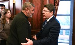 Bakan Tunç, Rojin Kabaiş'in babası ile görüştü