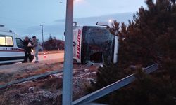 Burdur'da yolcu otobüsü devrildi: 12 yaralı