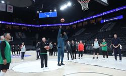 Cumhurbaşkanı Erdoğan, eski NBA oyuncusu Shaquille O'Neal ile bir araya geldi