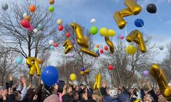 Esenyurt'ta SMA hastası Asaf'ın tedavi ücretinin tamamlanması balon uçurarak kutlandı