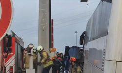Silivri Kuzey Marmara Otoyolu'nda otobüs otomobile çarptı: 2 ölü 1 yaralı