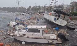 Tuzla'da fırtına nedeniyle bazı tekneler alabora oldu; denize düşen bir kişi kurtarıldı