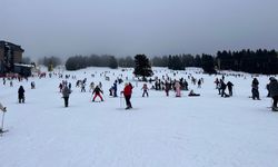 Uludağ'da hafta sonu ve sömestir yoğunluğu; pistlerde adım atacak yer kalmadı