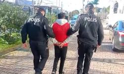 Samsun'da üvey annesini öldüren firari, yakalanıp, teslim edildiği cezaevinde yaşamına son verdi