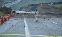 Balıkesir’de kaza kırıma uğrayan F-16 uçağının enkazı kaldırılıyor